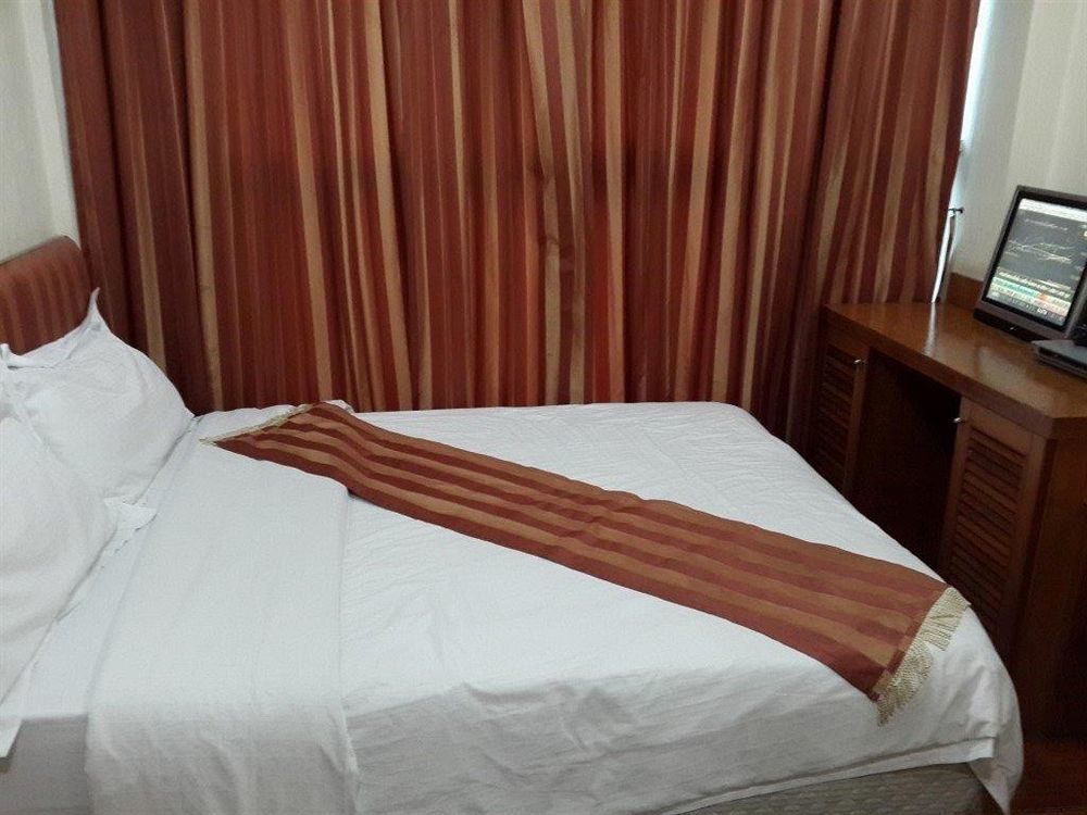 Sun City Hotel Бангкок Экстерьер фото